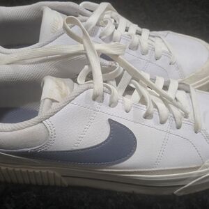 Nike White and Blue Sneakers